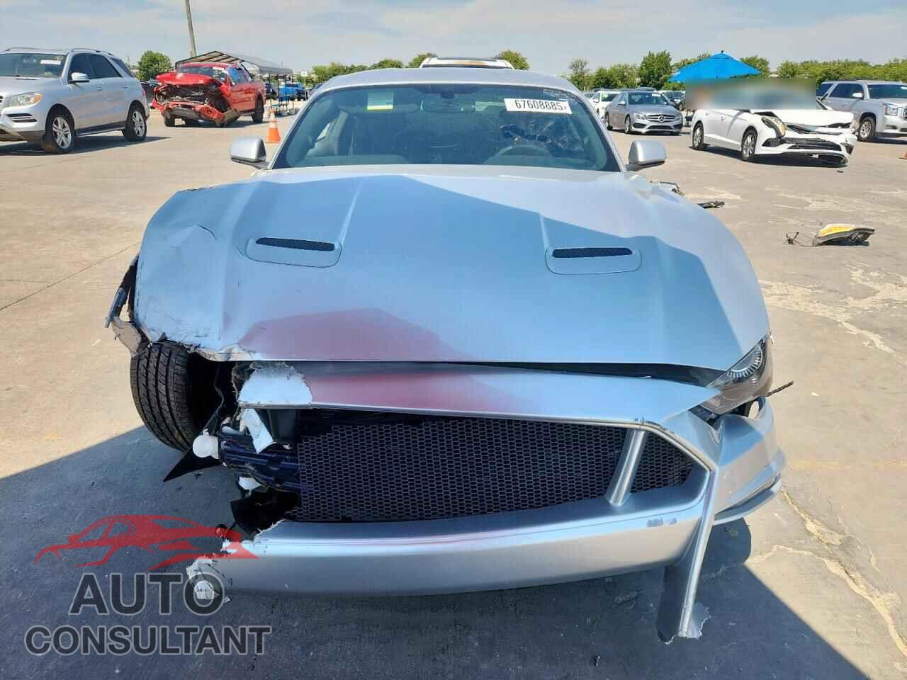 FORD MUSTANG 2018 - 1FA6P8CF1J5104477