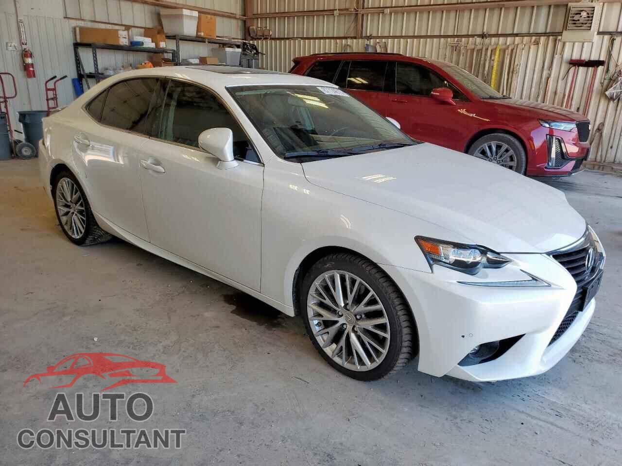 LEXUS IS 2016 - JTHBA1D25G5021185