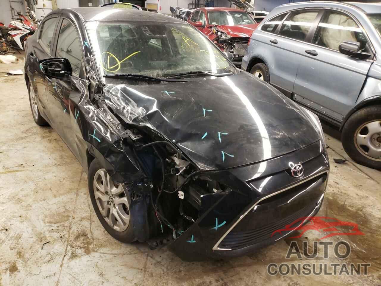 TOYOTA YARIS 2017 - 3MYDLBYV8HY189715