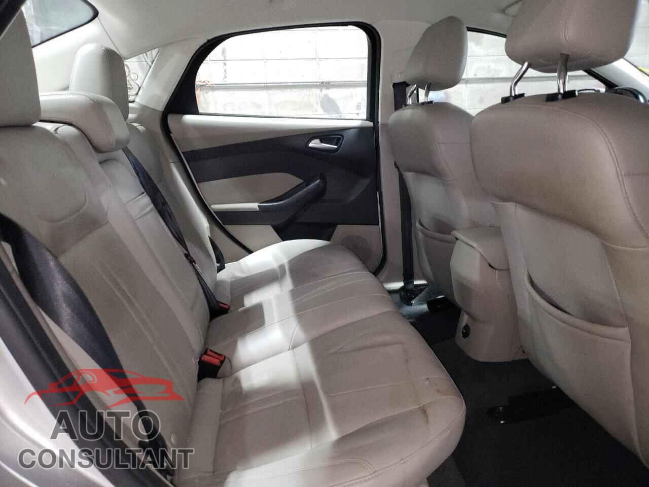 FORD FOCUS 2012 - 1FAHP3H20CL313869