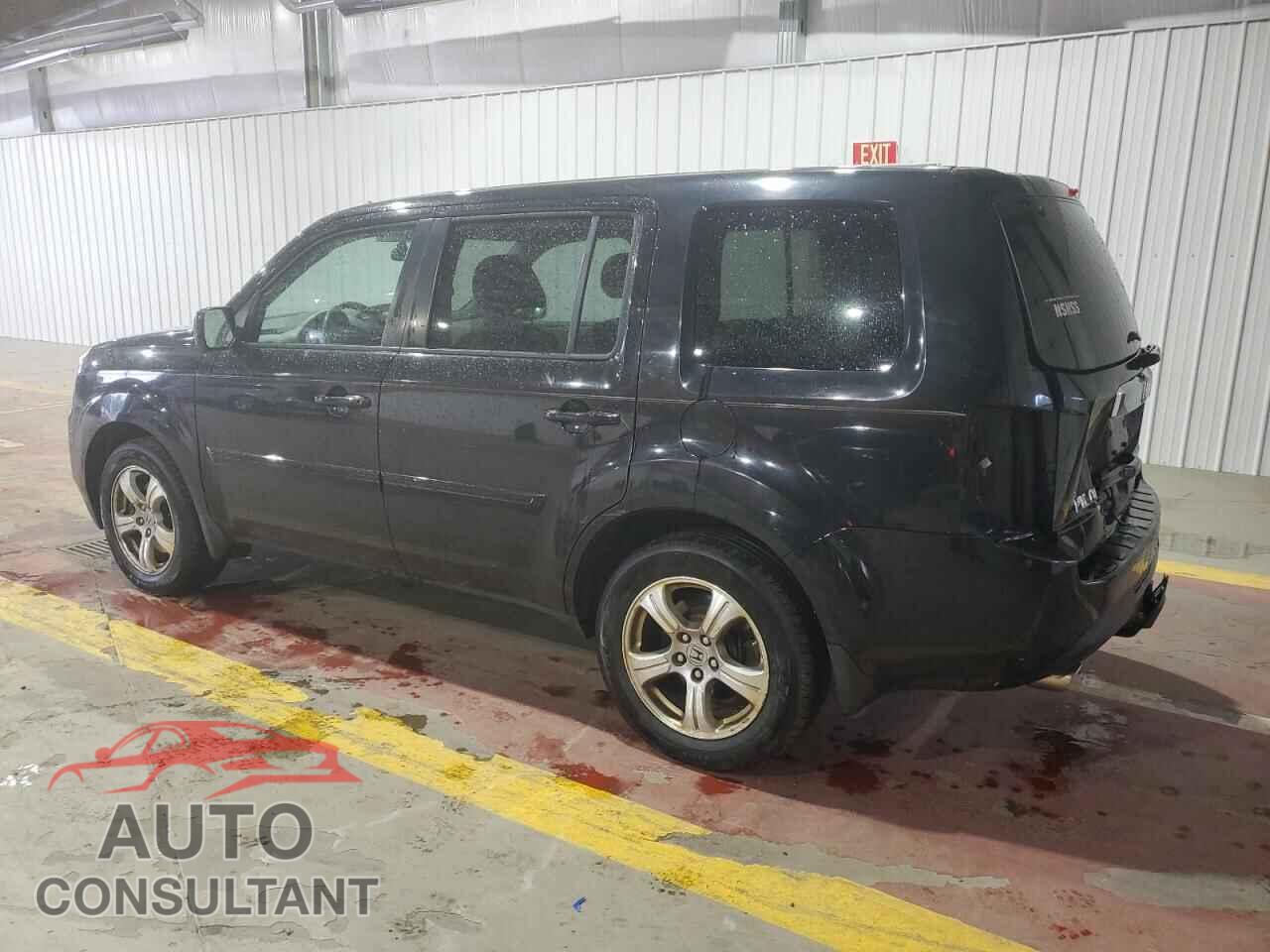 HONDA PILOT 2015 - 5FNYF4H47FB016559