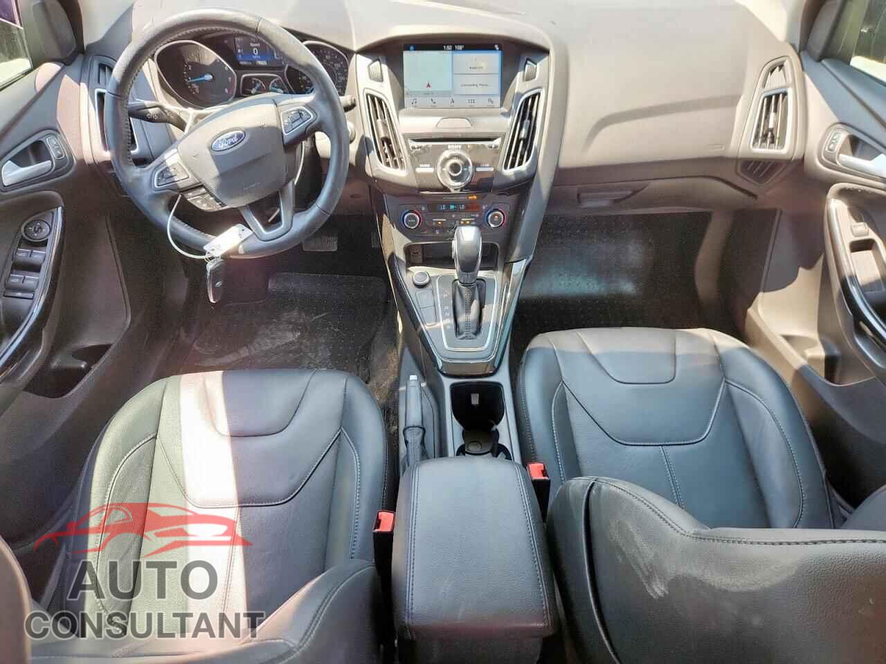 FORD FOCUS 2017 - 1FADP3N22HL309882