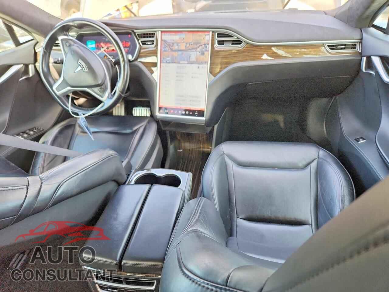 TESLA MODEL S 2015 - 5YJSA1H22FF090084