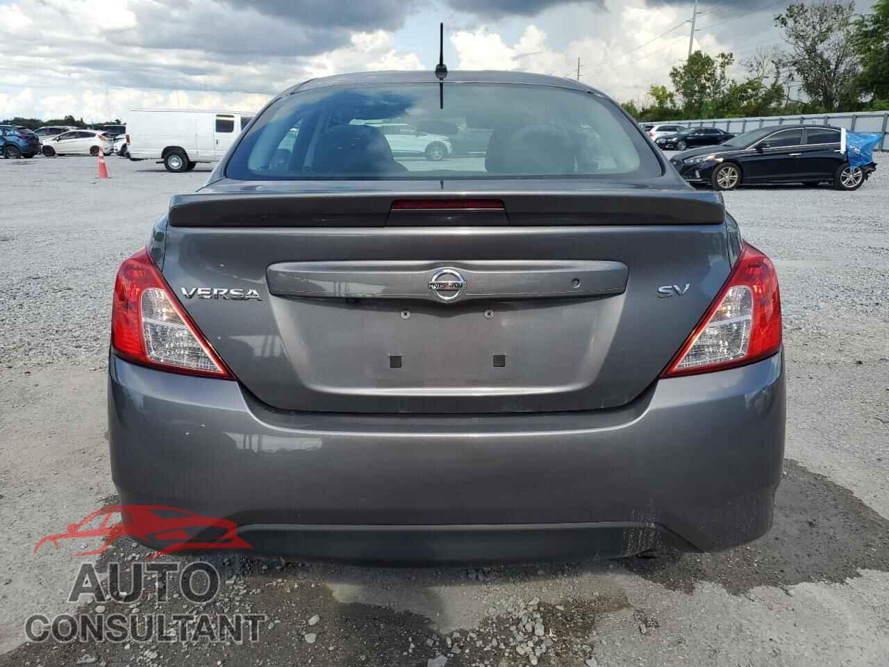 NISSAN VERSA 2019 - 3N1CN7AP3KL814428