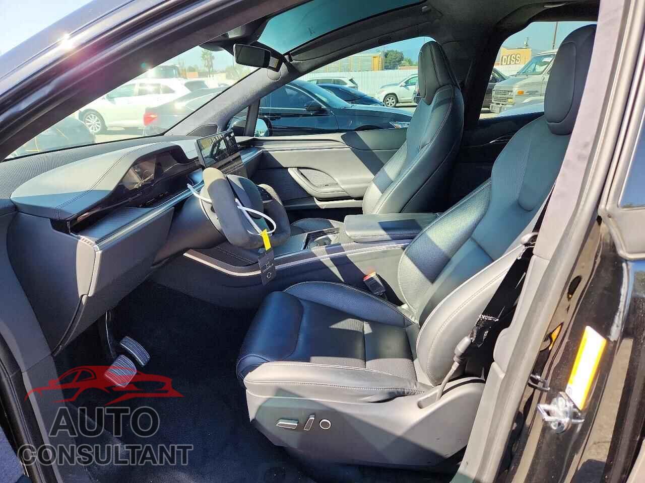 TESLA MODEL X 2023 - 7SAXCBE69PF375222