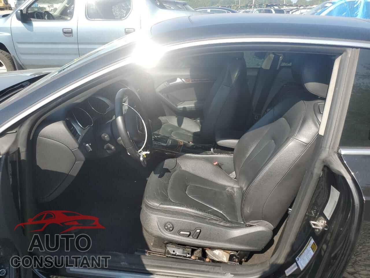 AUDI A5 2011 - WAUCFAFR8BA009160