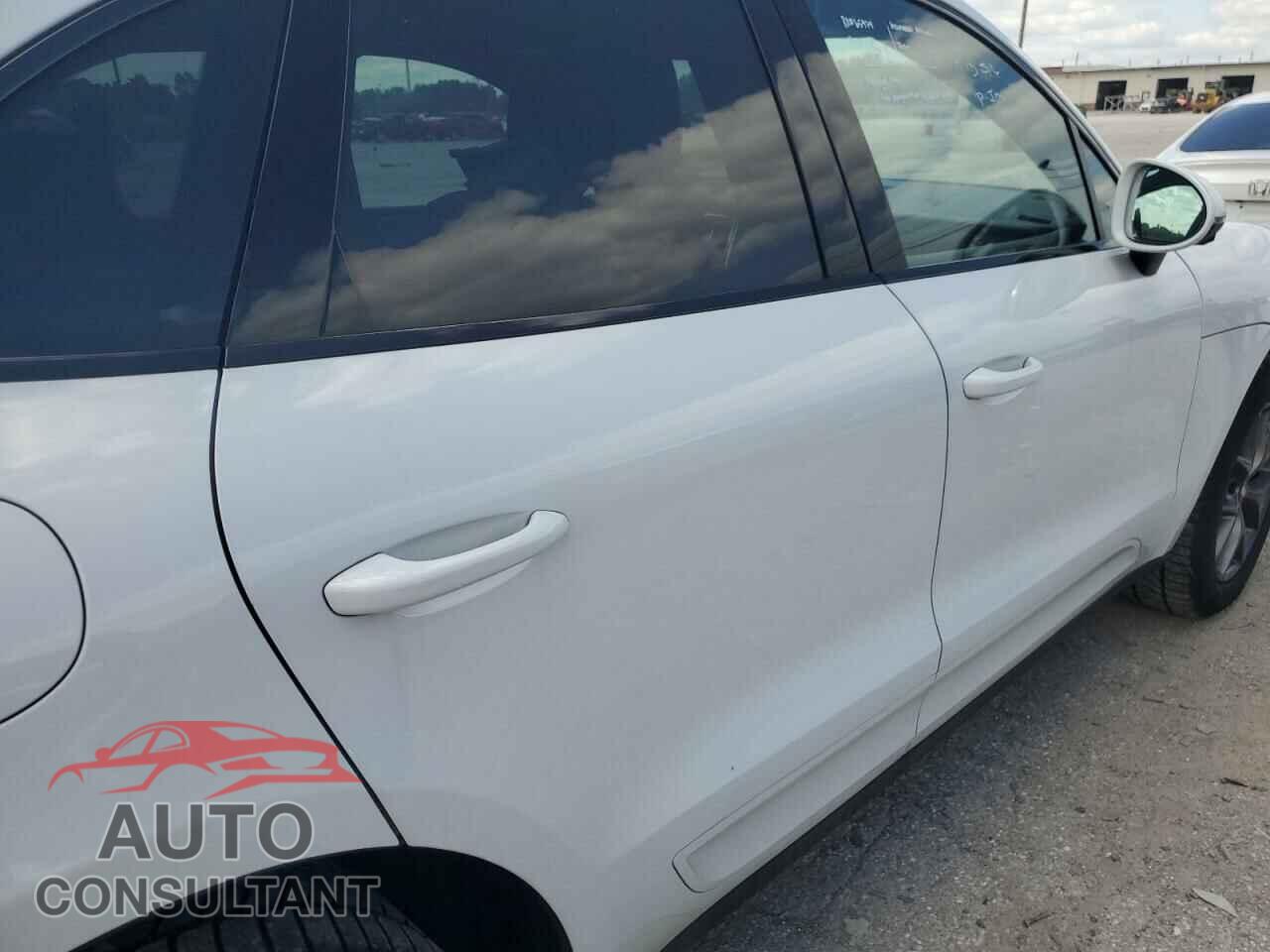 PORSCHE MACAN 2017 - WP1AB2A55HLB18865