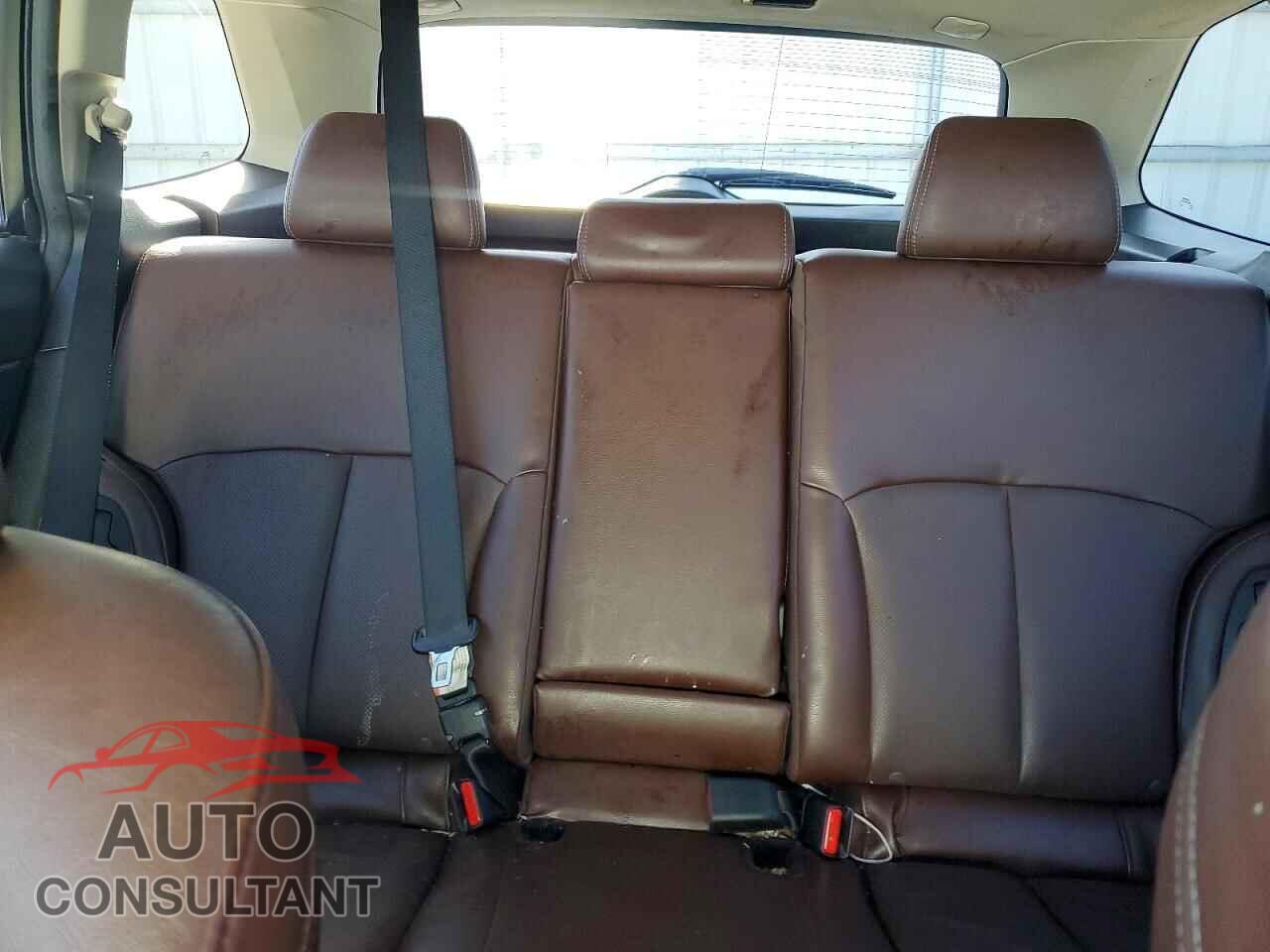 SUBARU OUTBACK 2013 - 4S4BRCSC3D3298227