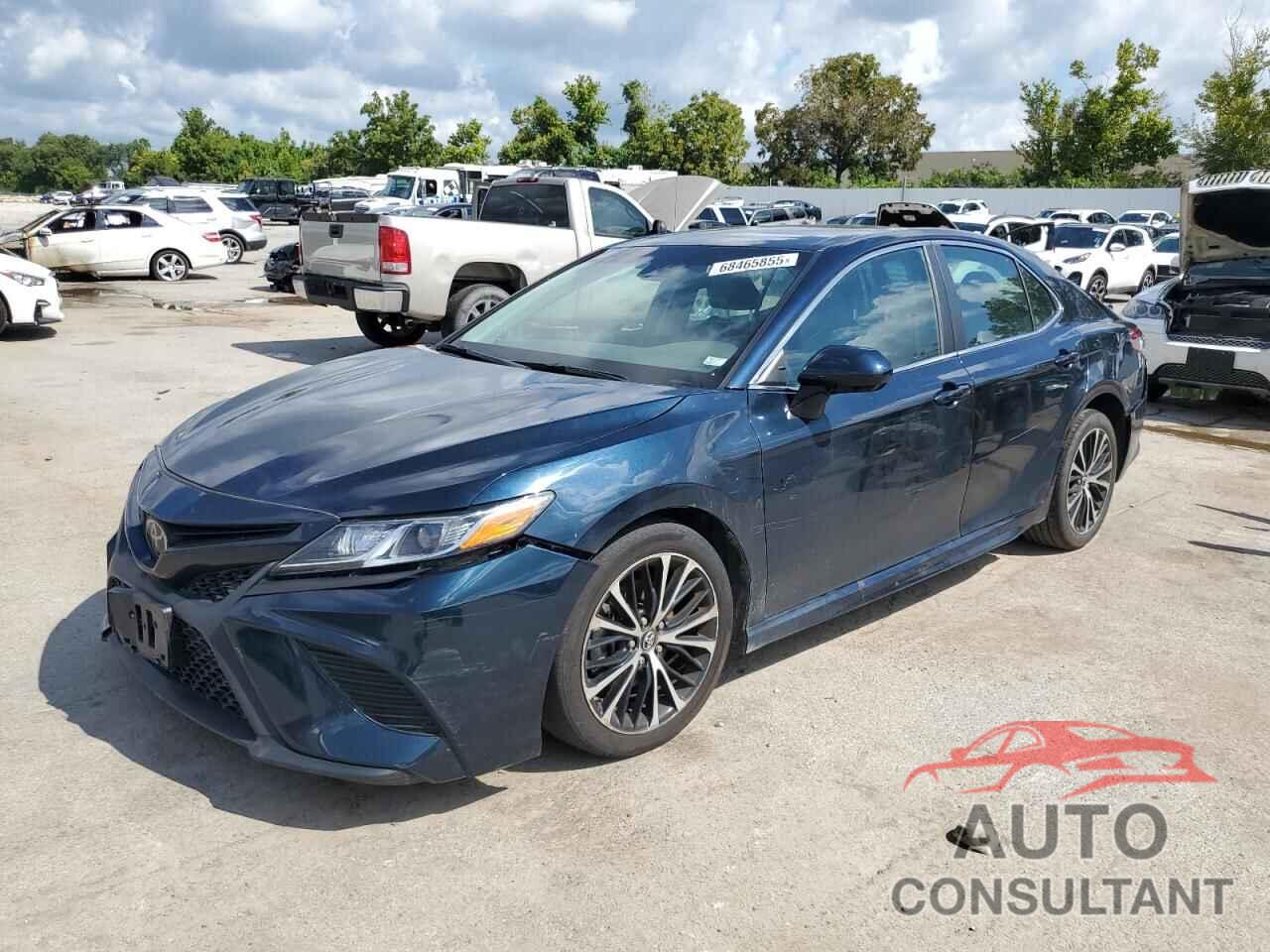 TOYOTA CAMRY 2018 - 4T1B11HK1JU592712