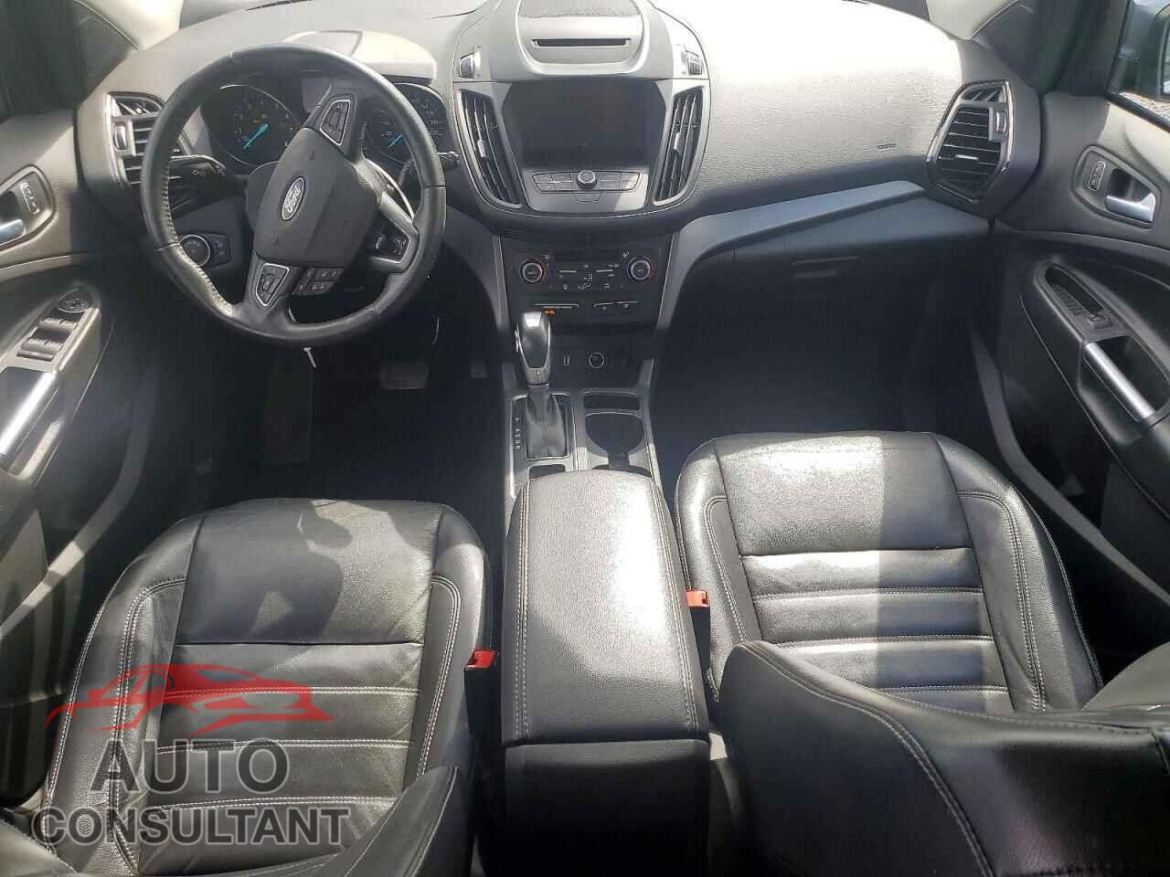 FORD ESCAPE 2018 - 1FMCU0HD2JUC81636