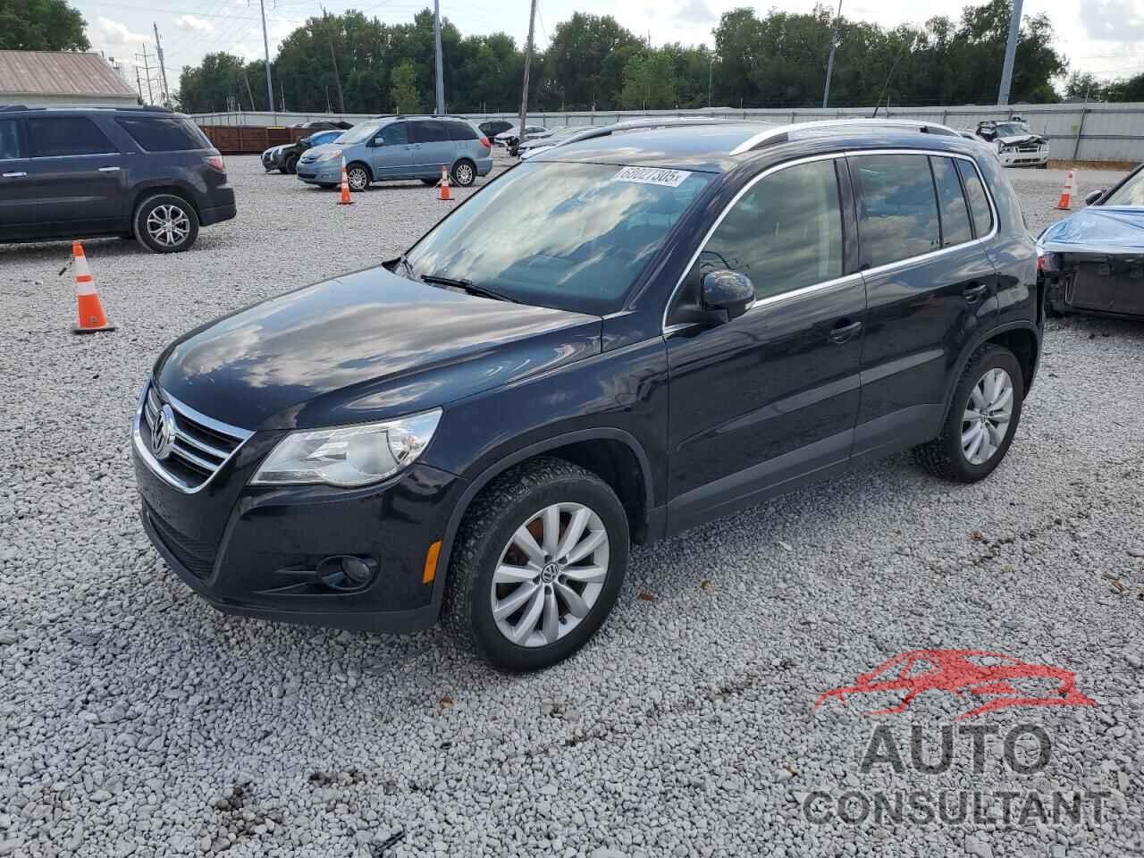 VOLKSWAGEN TIGUAN 2011 - WVGBV7AX9BW530963
