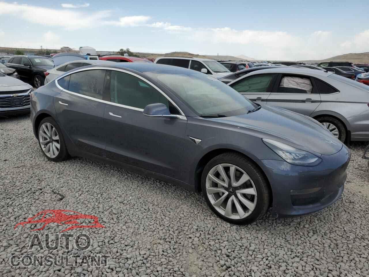 TESLA MODEL 3 2019 - 5YJ3E1EB0KF521576