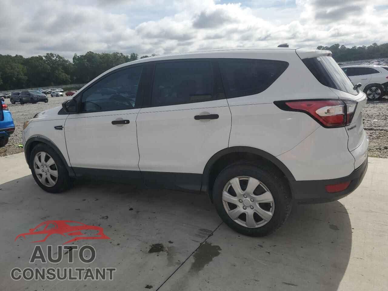 FORD ESCAPE 2017 - 1FMCU0F71HUD24662