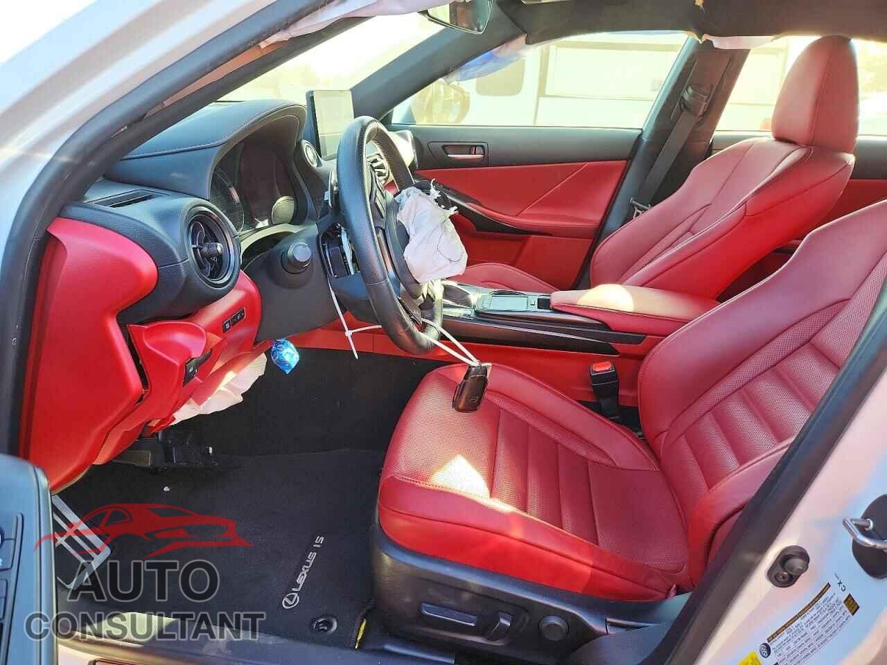 LEXUS IS 2023 - JTHGZ1B25P5068539