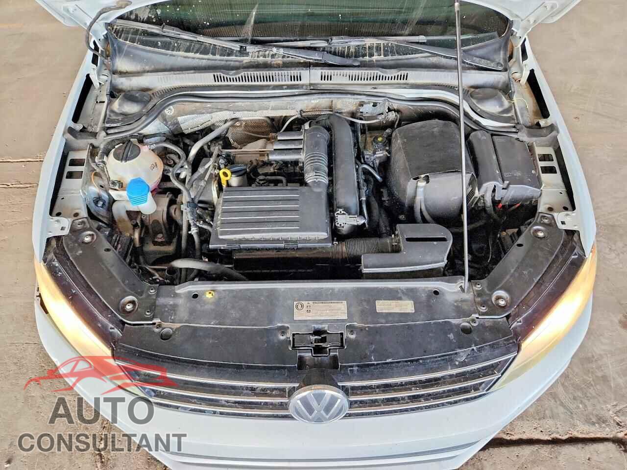 VOLKSWAGEN JETTA 2017 - 3VWDB7AJ7HM355085