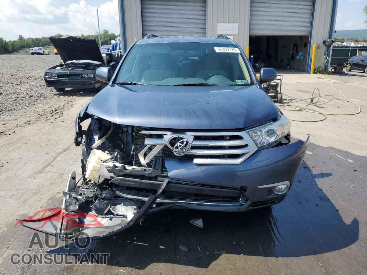 TOYOTA HIGHLANDER 2011 - 5TDBK3EH3BS075357