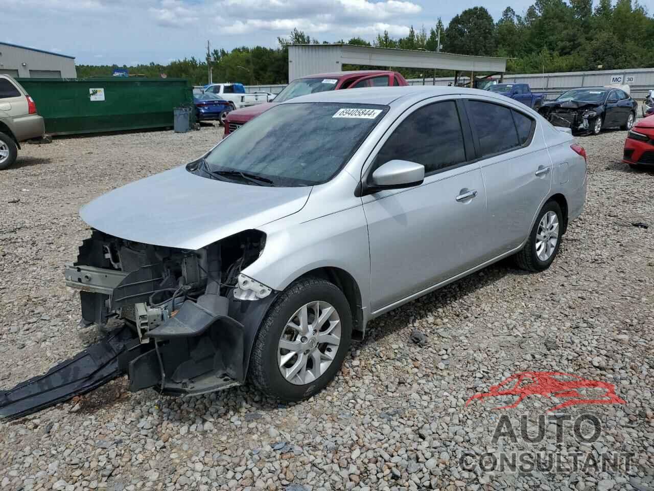 NISSAN VERSA 2019 - 3N1CN7APXKL803961