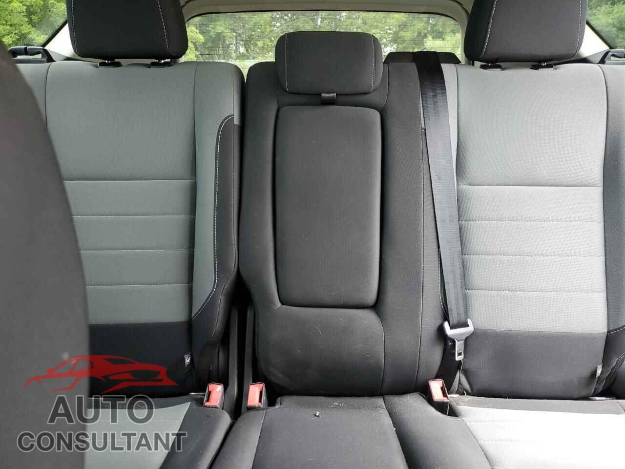 FORD ESCAPE 2016 - 1FMCU0GX8GUC51366