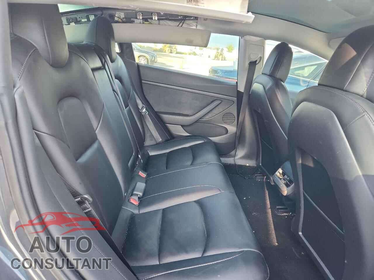 TESLA MODEL 3 2022 - 5YJ3E1EA1NF327635