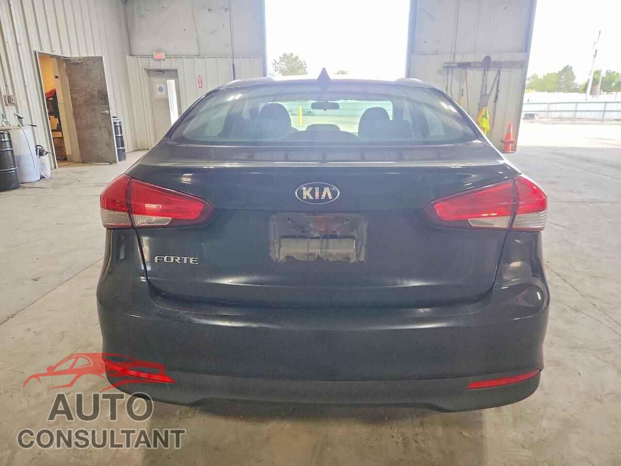 KIA FORTE 2018 - 3KPFL4A76JE190836