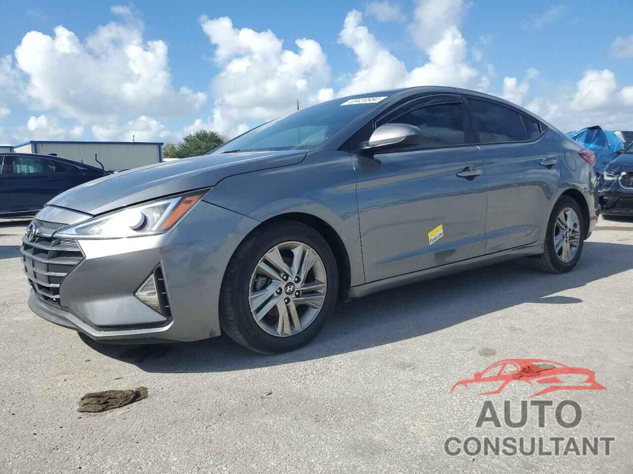 HYUNDAI ELANTRA 2019 - 5NPD84LF5KH457832