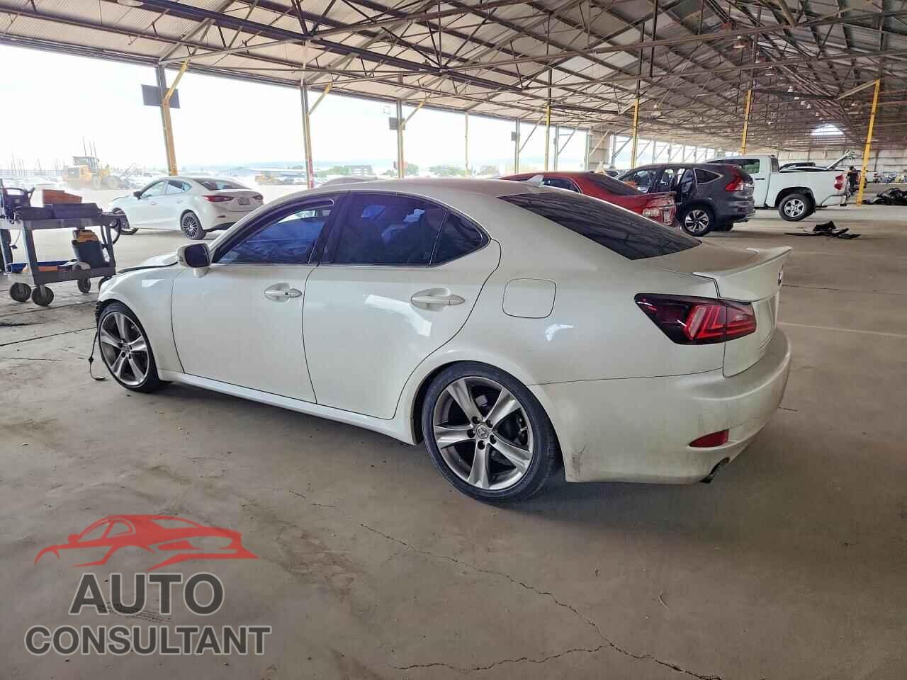 LEXUS IS 2012 - JTHBF5C21C5172819