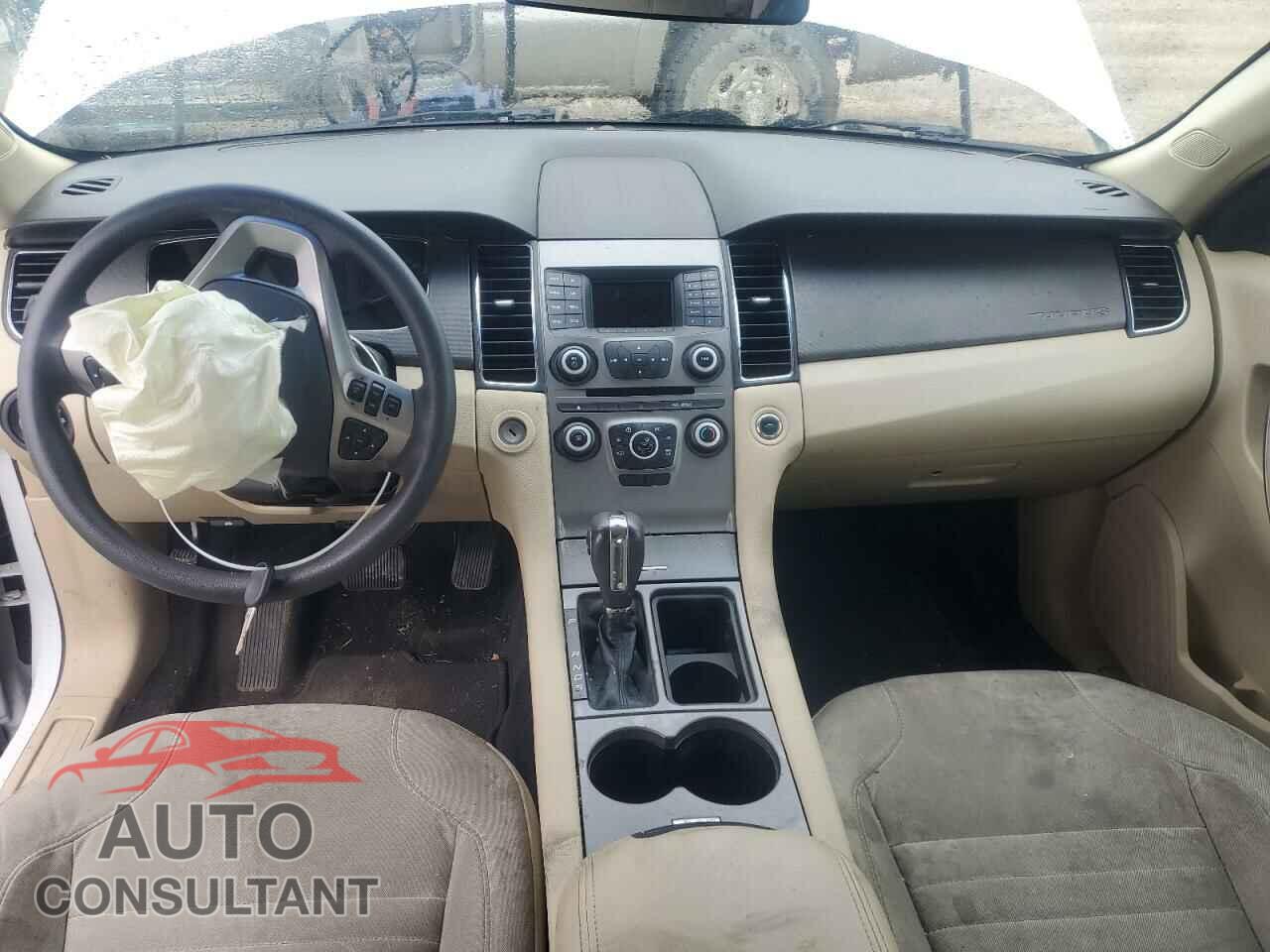 FORD TAURUS 2015 - 1FAHP2D82FG208459