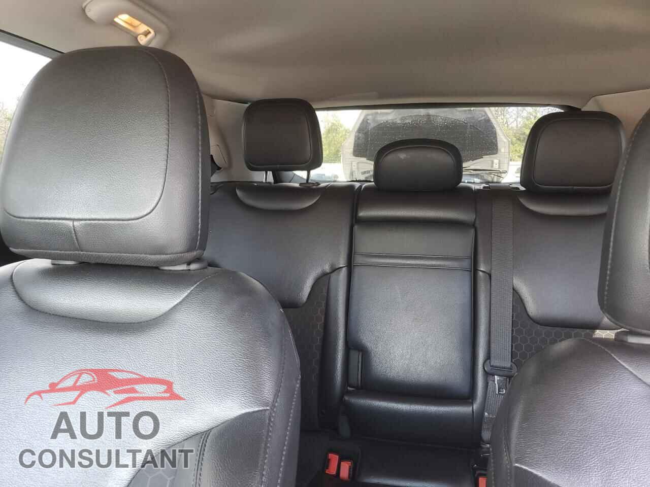 JEEP COMPASS 2019 - 3C4NJDBB7KT682521