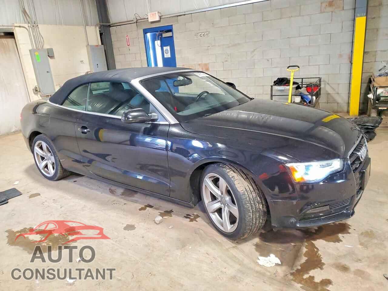 AUDI A5 2014 - WAUCFAFH8EN001077
