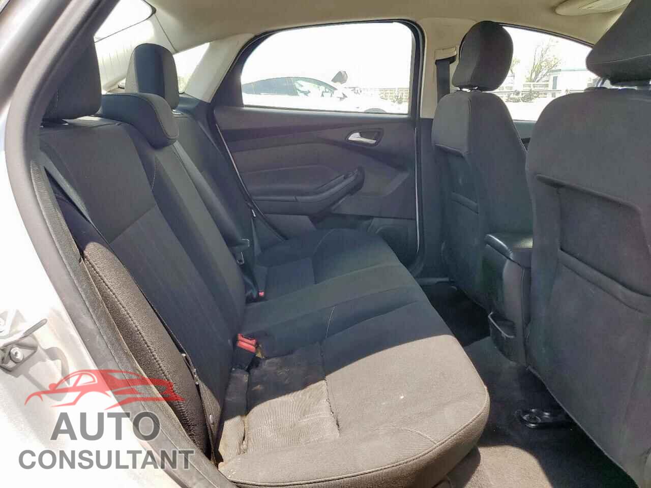 FORD FOCUS 2017 - 1FADP3F20HL291879