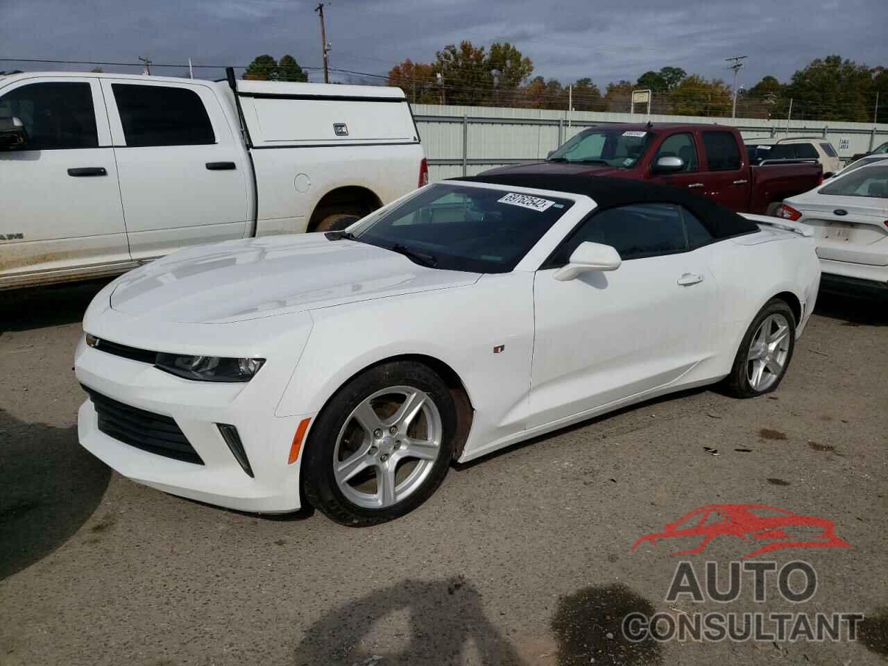 CHEVROLET CAMARO 2018 - 1G1FB3DXXJ0136322