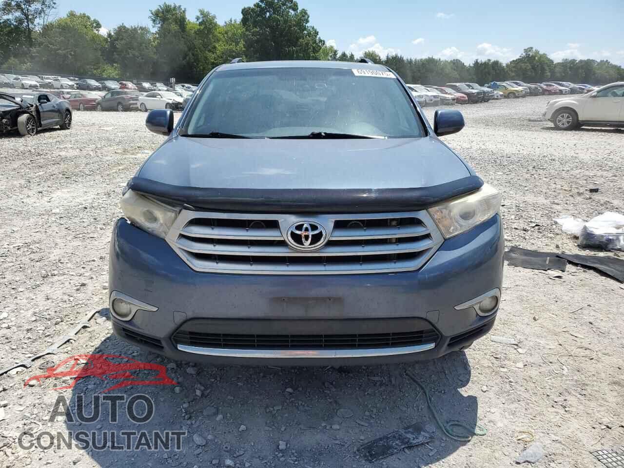 TOYOTA HIGHLANDER 2013 - 5TDBK3EH8DS270552