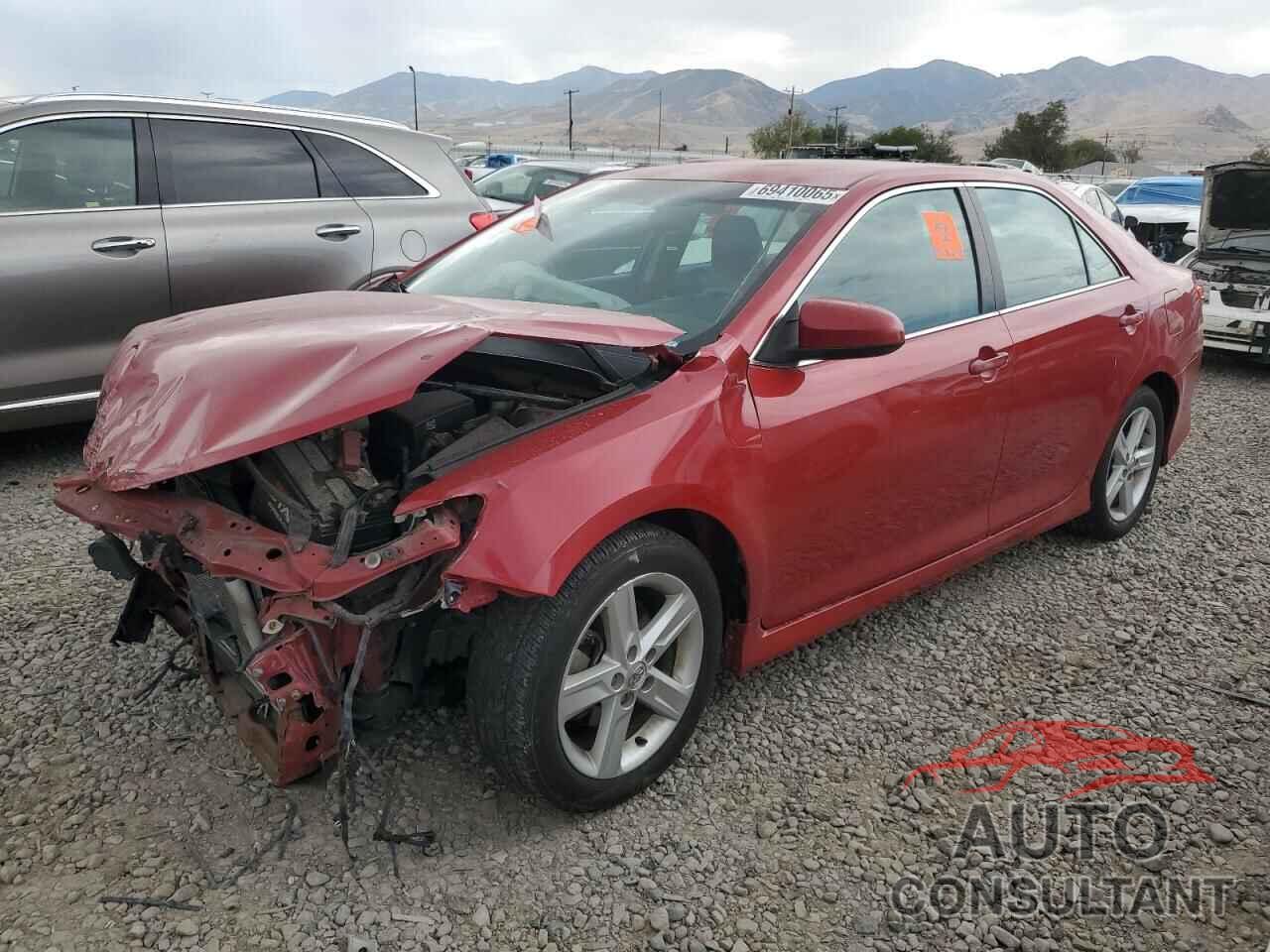 TOYOTA CAMRY 2013 - 4T1BF1FK4DU683143