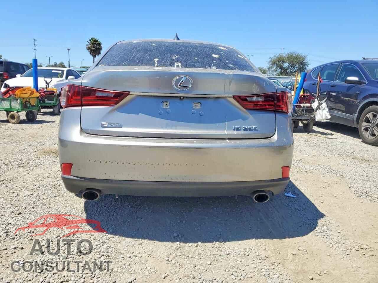 LEXUS IS 2015 - JTHBF1D23F5057392
