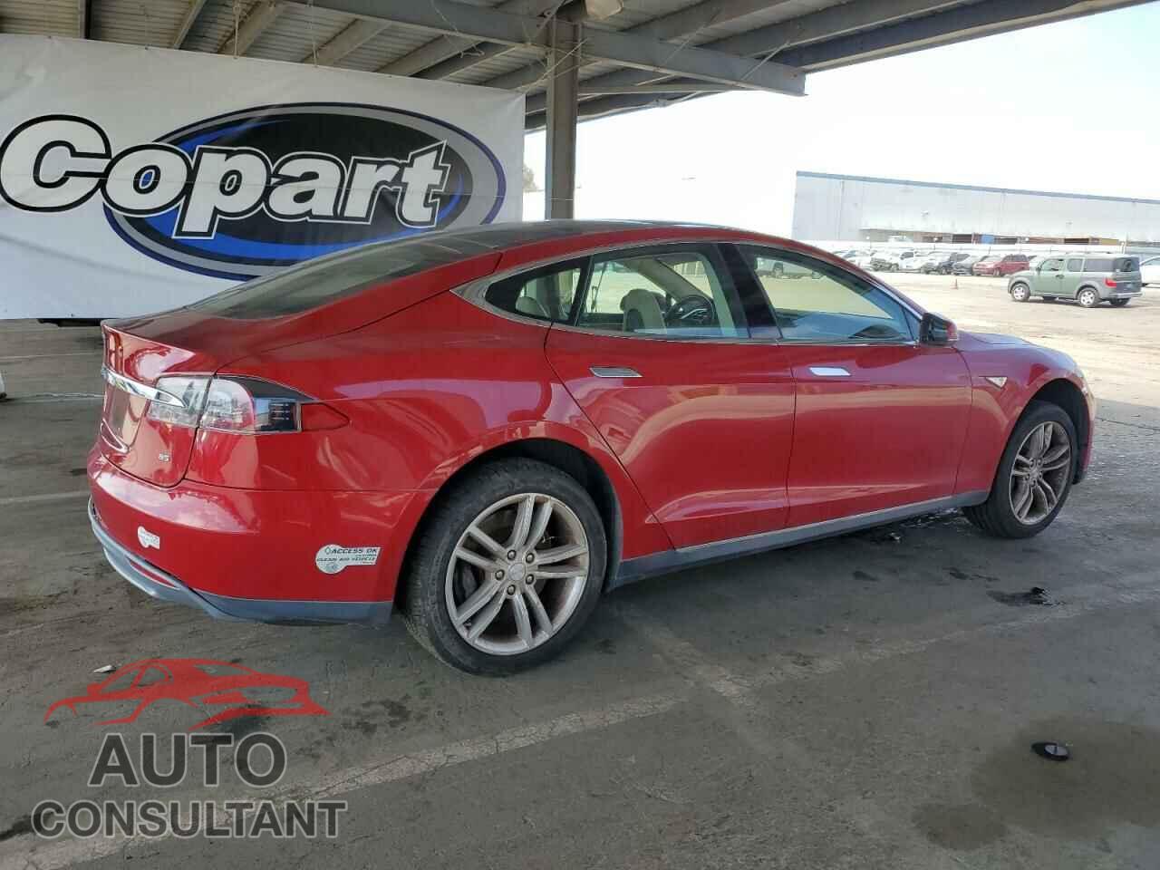 TESLA MODEL S 2013 - 5YJSA1DN9DFP09597