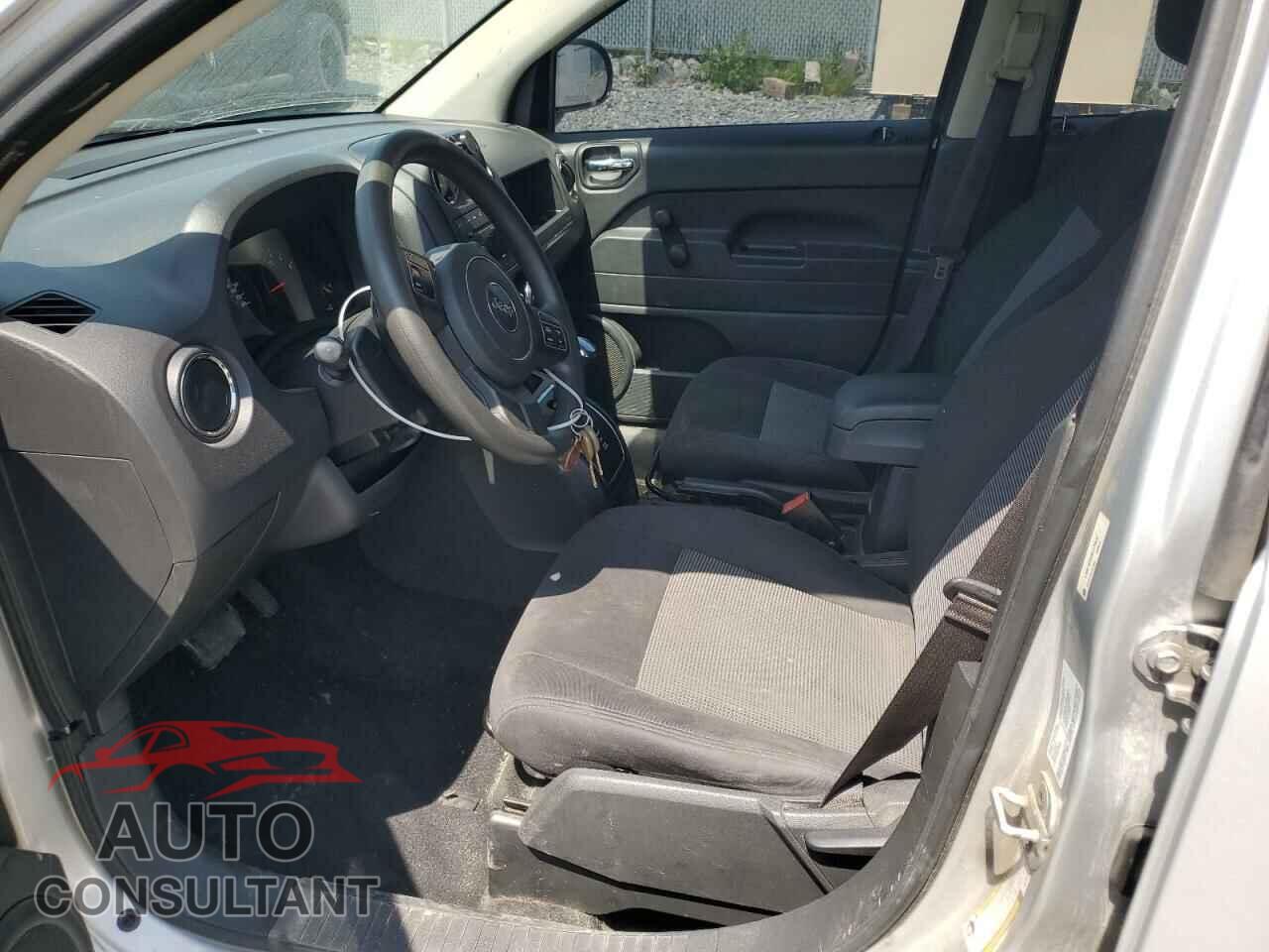 JEEP COMPASS 2011 - 1J4NF4FB0BD275037