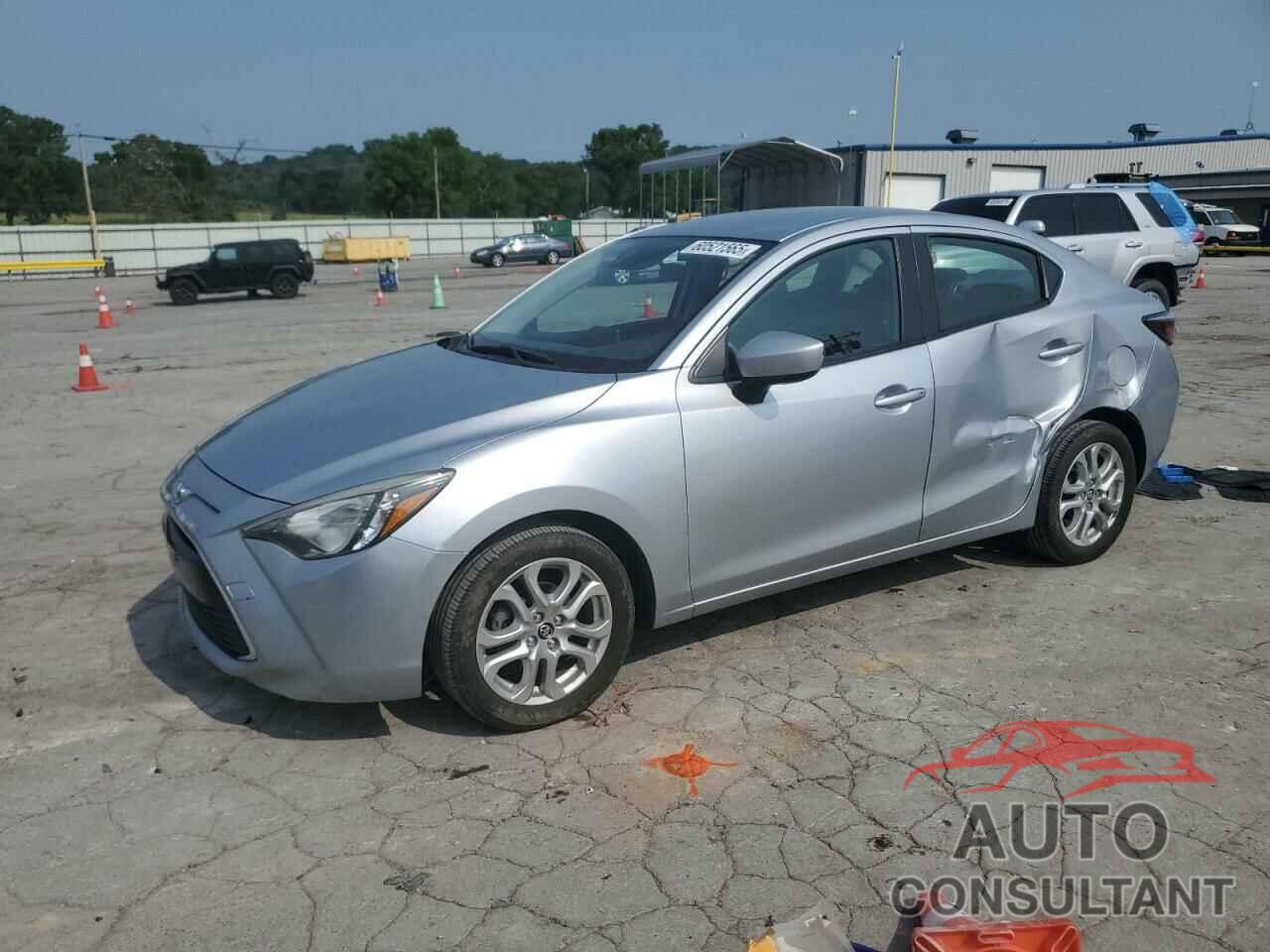 TOYOTA YARIS 2018 - 3MYDLBYV6JY329959