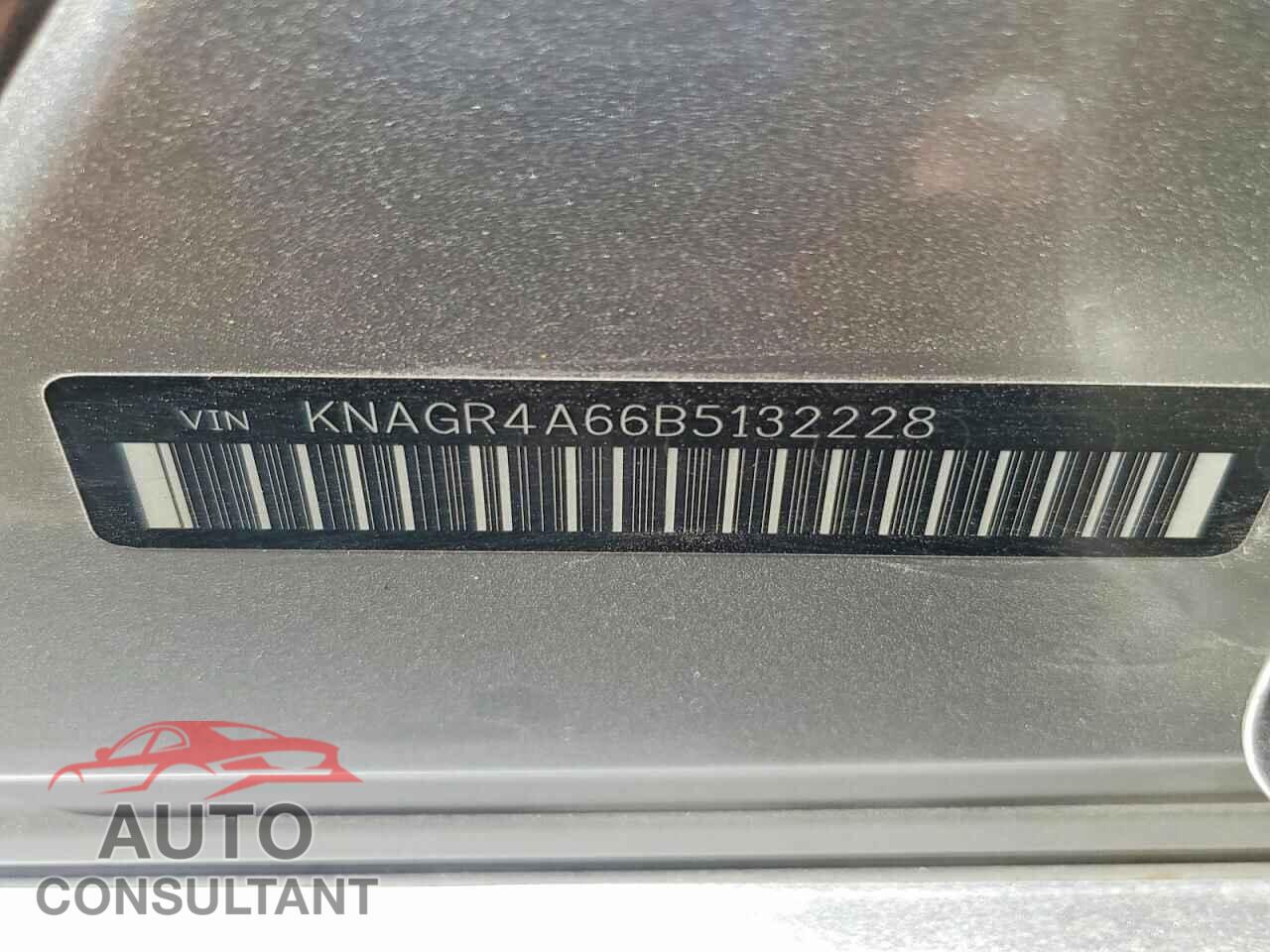 KIA OPTIMA 2011 - KNAGR4A66B5132228