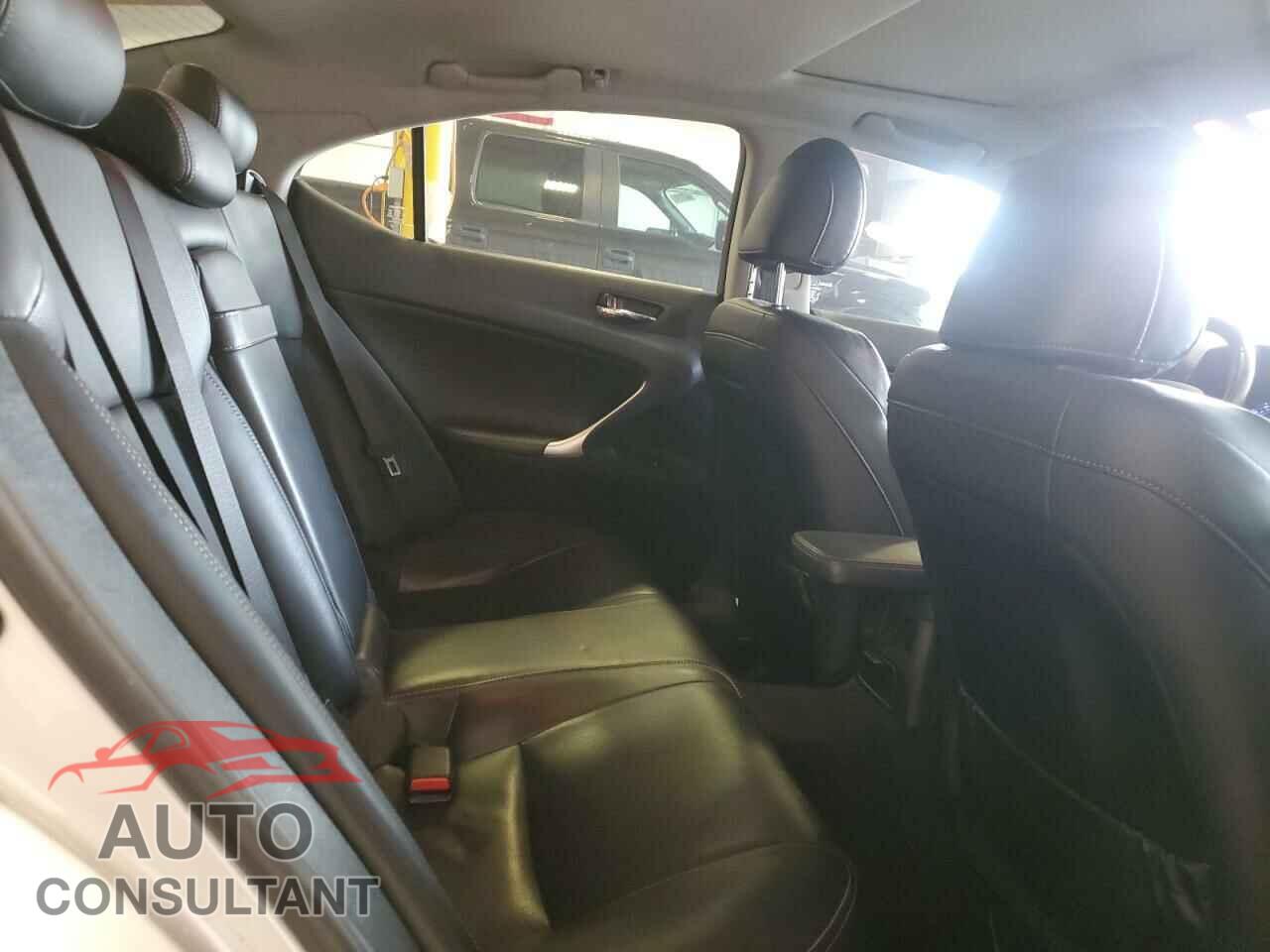 LEXUS IS 2012 - JTHCF5C27C5058506