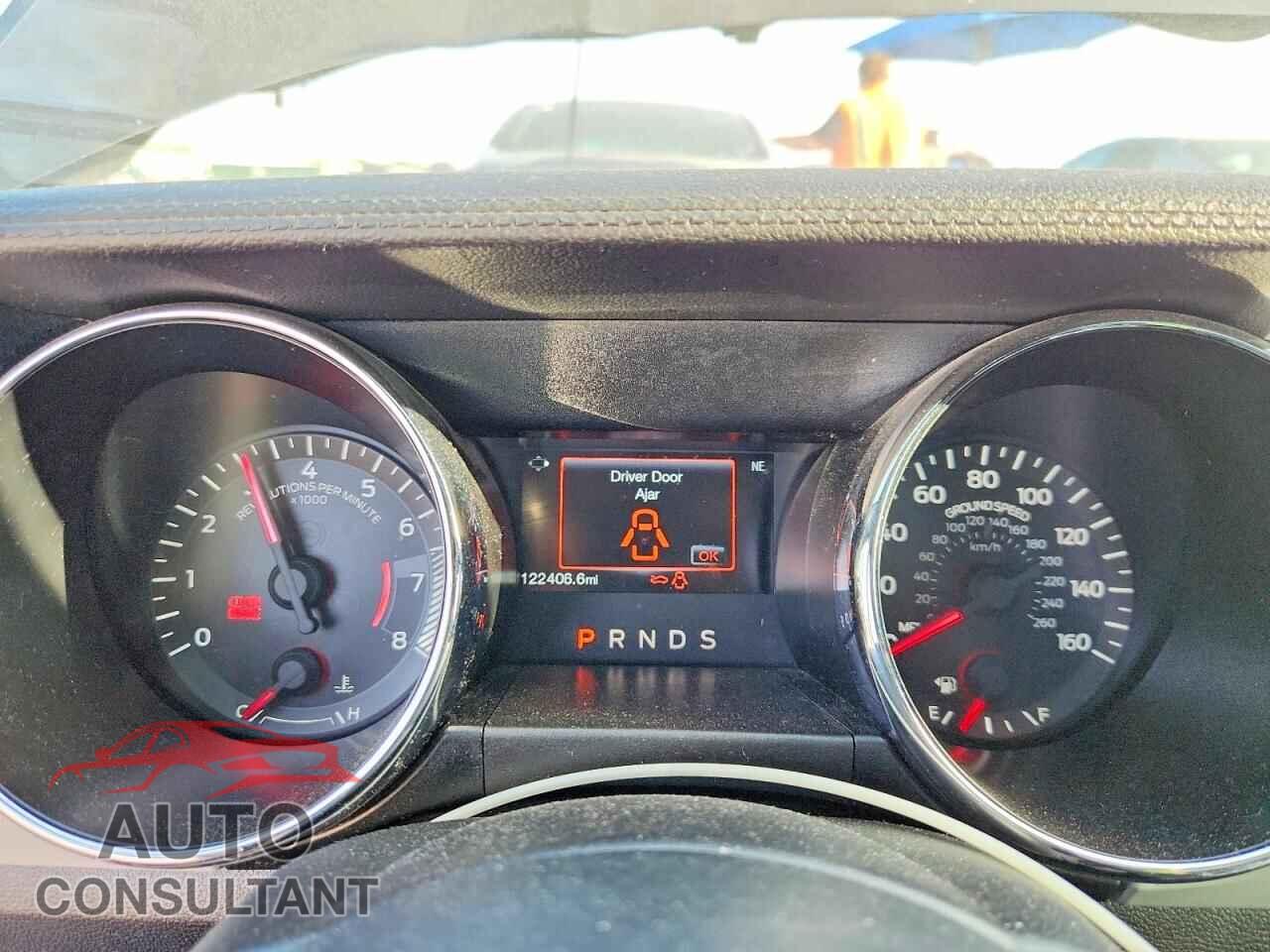 FORD MUSTANG 2017 - 1FA6P8TH8H5228919