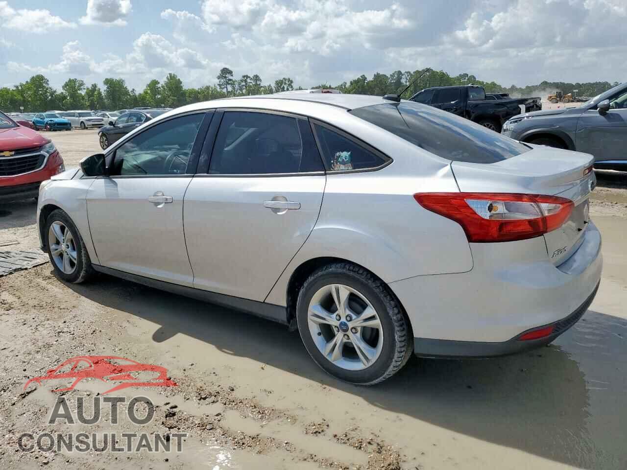 FORD FOCUS 2013 - 1FADP3F22DL263124
