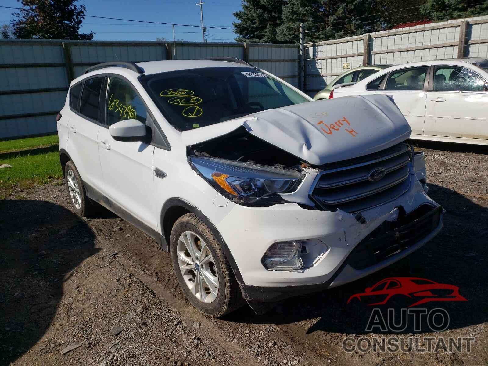 FORD ESCAPE 2017 - 1FMCU0GD4HUD09660