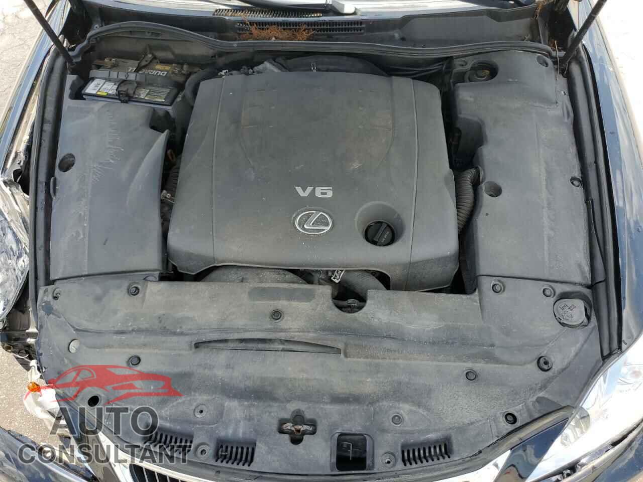 LEXUS IS 2011 - JTHCF5C20B5049838