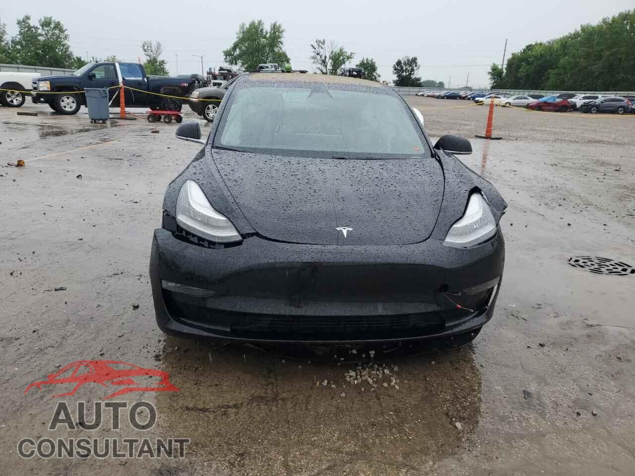 TESLA MODEL 3 2018 - 5YJ3E1EA9JF095215