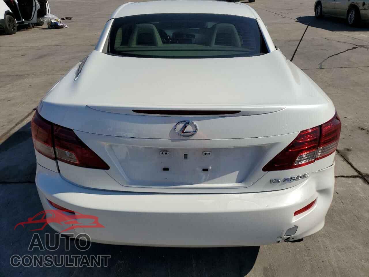 LEXUS IS 2012 - JTHFF2C23C2525238
