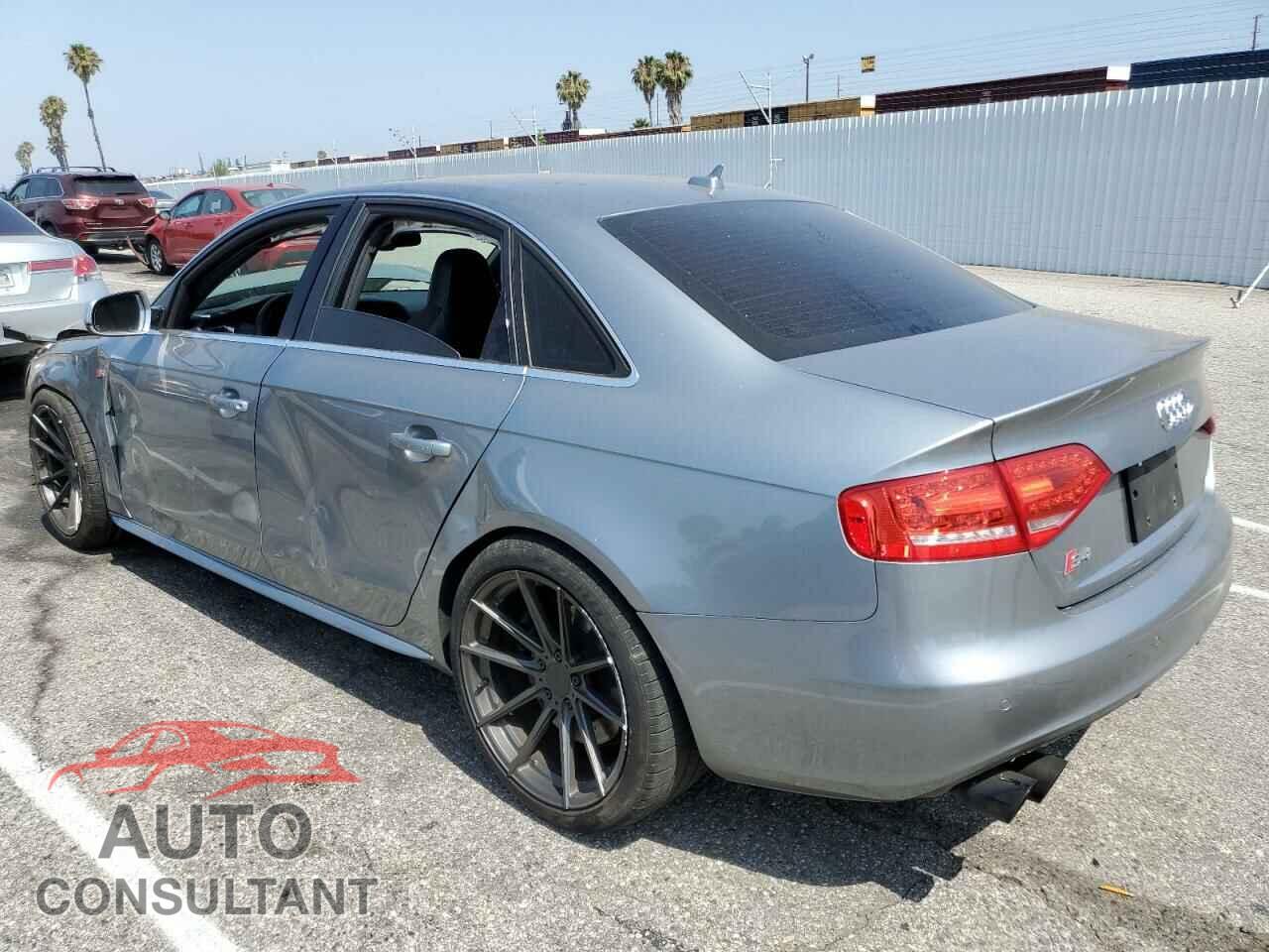 AUDI S4/RS4 2011 - WAUDGAFL3BA109700