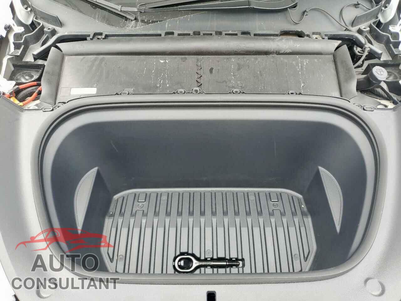 TESLA MODEL Y 2022 - 7SAYGDEE6NF401008