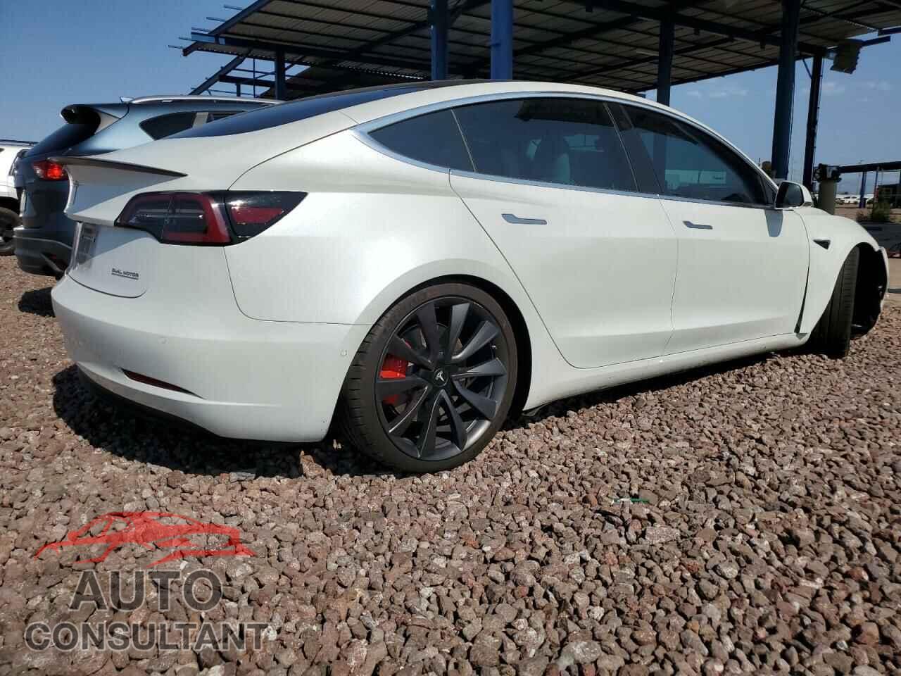 TESLA MODEL 3 2020 - 5YJ3E1EC1LF715043