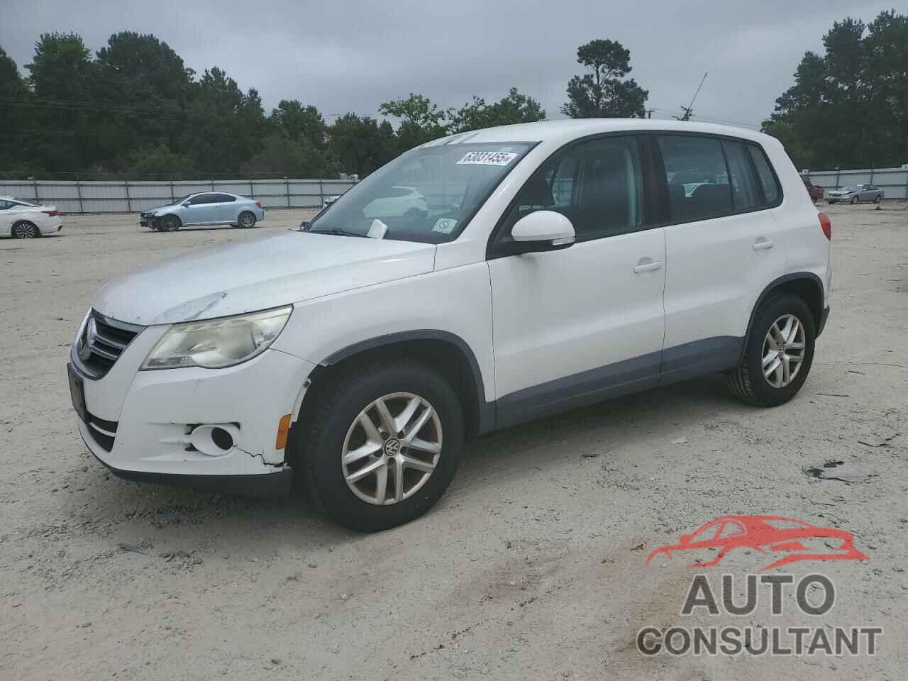 VOLKSWAGEN TIGUAN 2011 - WVGBV7AX7BW560012