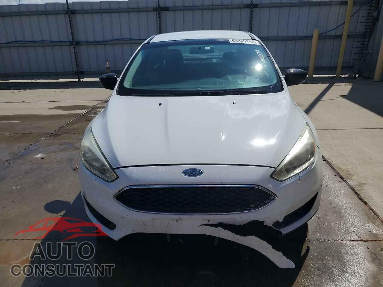 FORD FOCUS 2015 - 1FADP3E2XFL313465